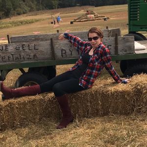 Meet your Posher, Ashley